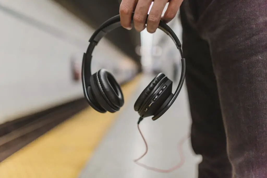 How To Pair Sennheiser Momentum 2 Wireless Headphones