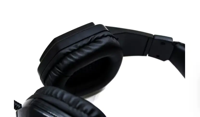 Sennheiser’s USB cable-containing headphones