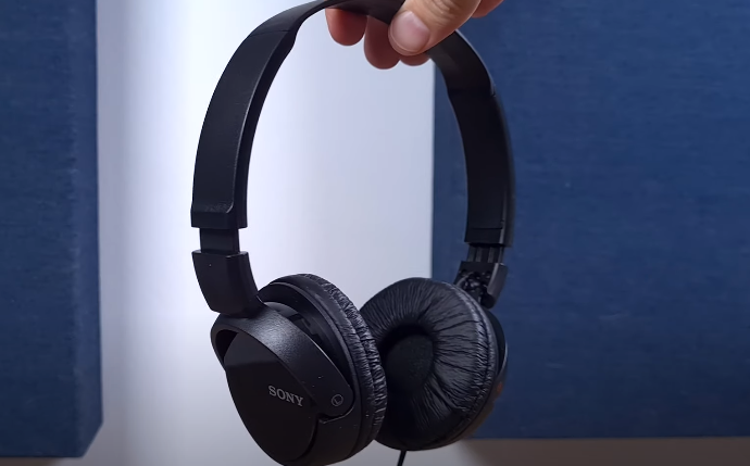 Does Sony MDR-ZX110 Have A Mic